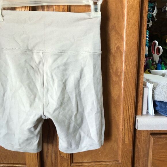 KITH Women’s Jen Biker Shorts Size XS - Picture 8 of 11